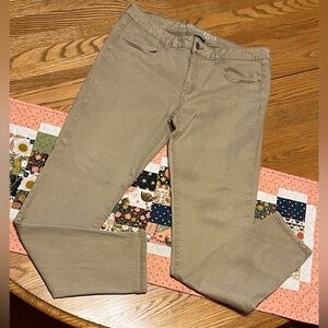 AEO Khaki Super Stretch Jegging  Size: 14 Long